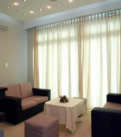 Golf Luxury Hotel 3*