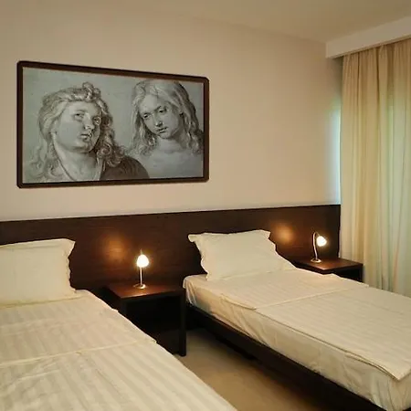 Hotel Golf Luxury 3*